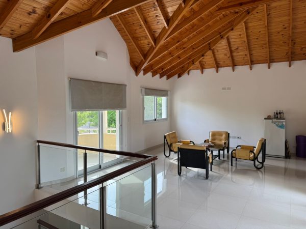 HERMOSA E IMPECABLE CASA DE ESTILO EN VENTA B° LA CONCEPCIÓN - Imagen 17