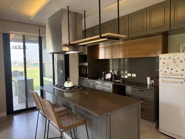 CASA EN B° SAN ROQUE, COMARCAS - Imagen 7
