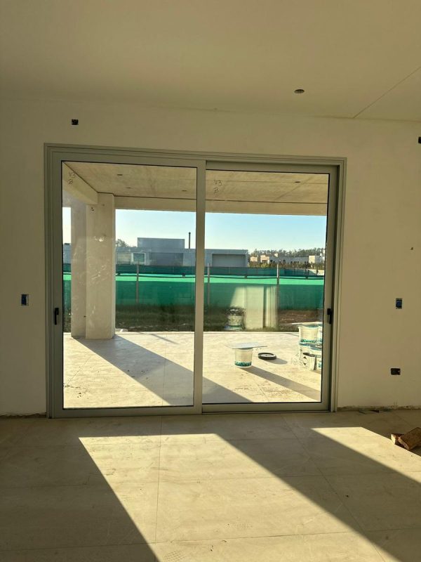 CASA EN BARRIO LA CONCEPCIÓN - Imagen 3