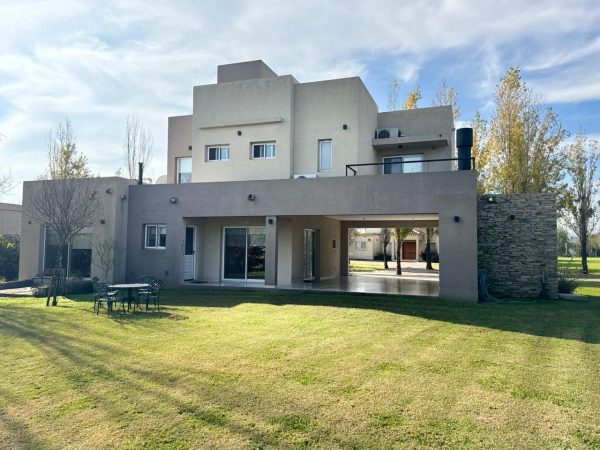 CASA EN BARRIO LA CONCEPCIÓN - Imagen 23