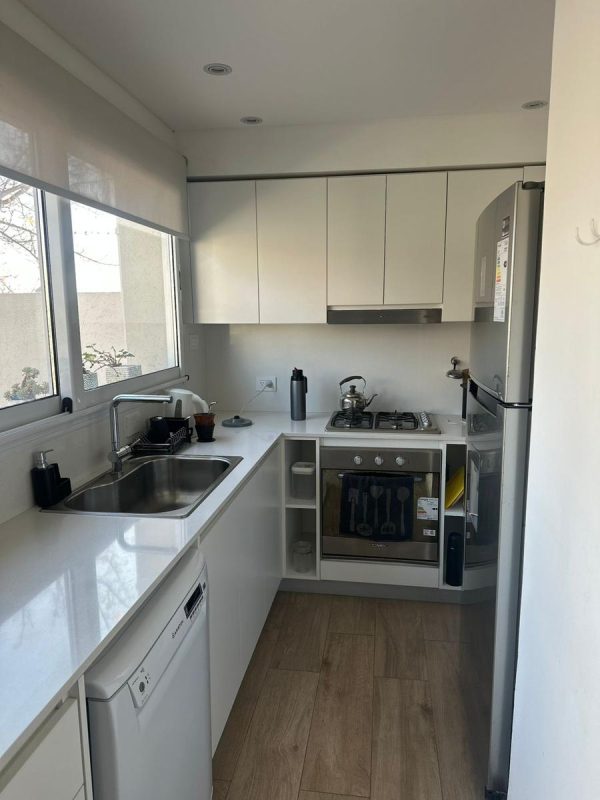 DEPARTAMENTO EN AV. HUMBERTO - Imagen 5