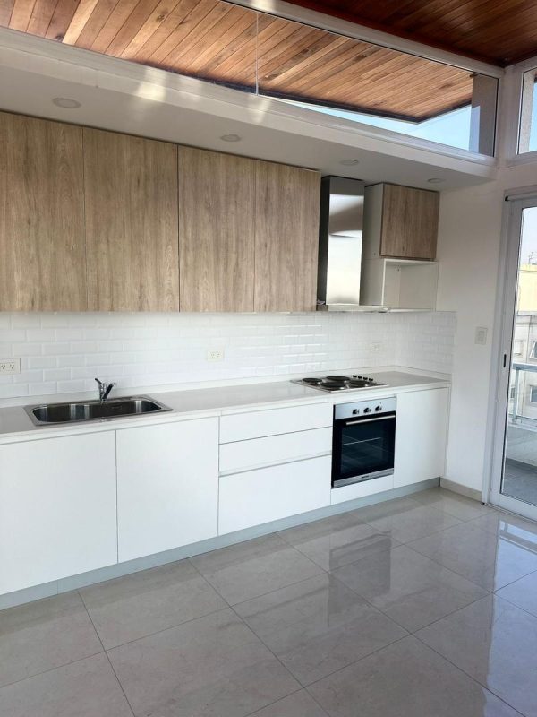 DEPARTAMENTO EN AV. HUMBERTO - Imagen 14