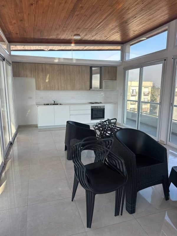 DEPARTAMENTO EN AV. HUMBERTO - Imagen 17