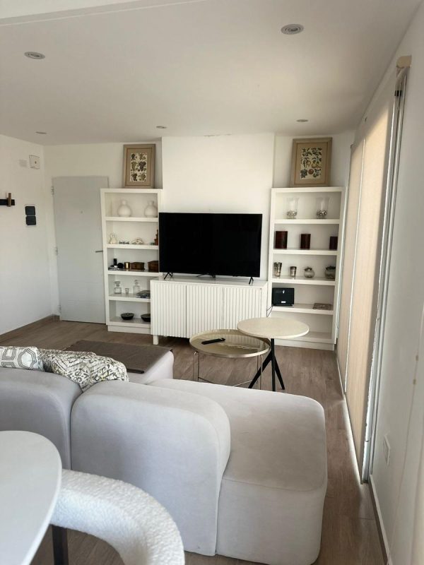 DEPARTAMENTO EN AV. HUMBERTO - Imagen 2